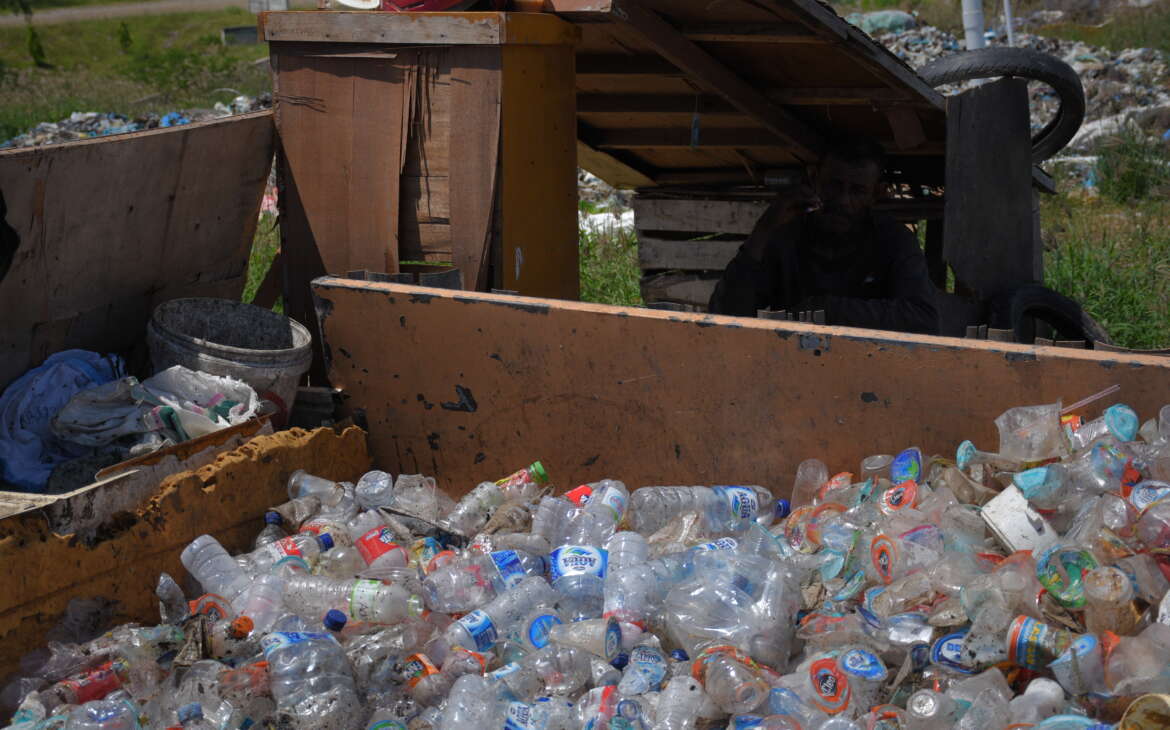 Lewat MoU Baru, Indonesia dan Inggris Tingkatkan Kolaborasi Penanganan Sampah Plastik dan Gambut